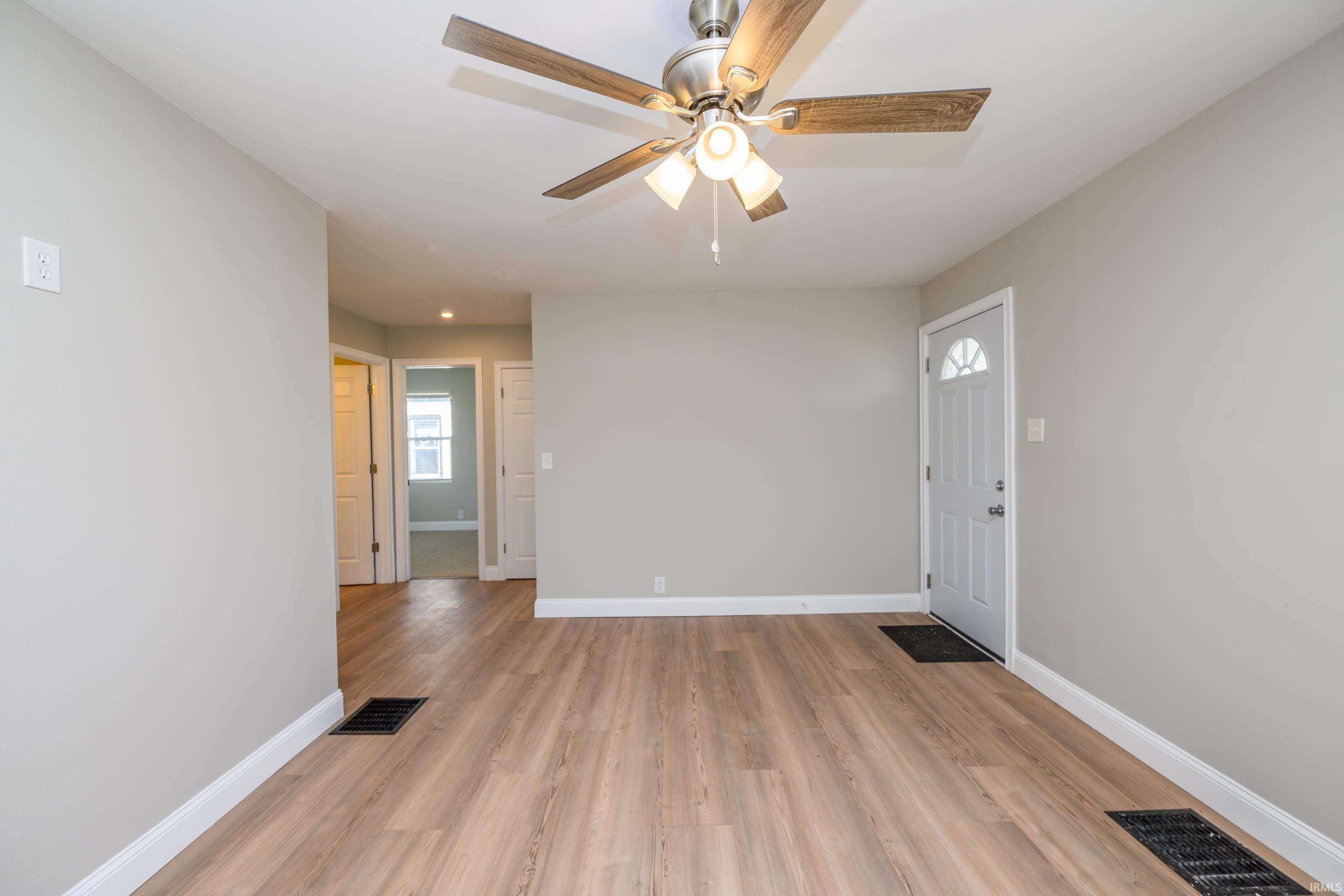 2117 South Beacon Street Muncie, IN 47302 - Photo 8 of 33