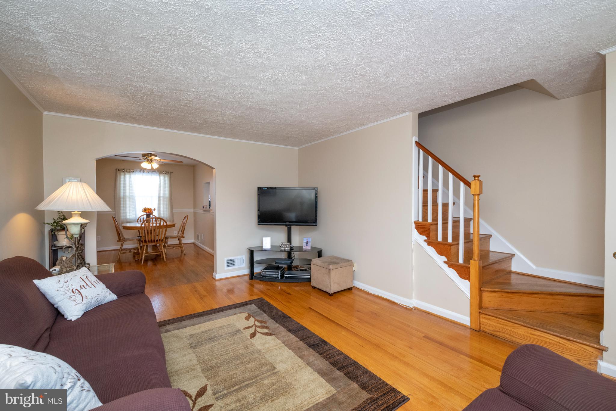 7442 Edsworth Road Baltimore, MD 21222 - Photo 8 of 42 BEAUTIFUL HARDWOOD