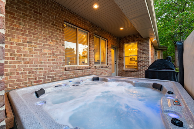 6208 West Bull River Road Highland, UT 84003 - Photo 62 of 90 Outdoor spa with bubbling water and integrated lighting
