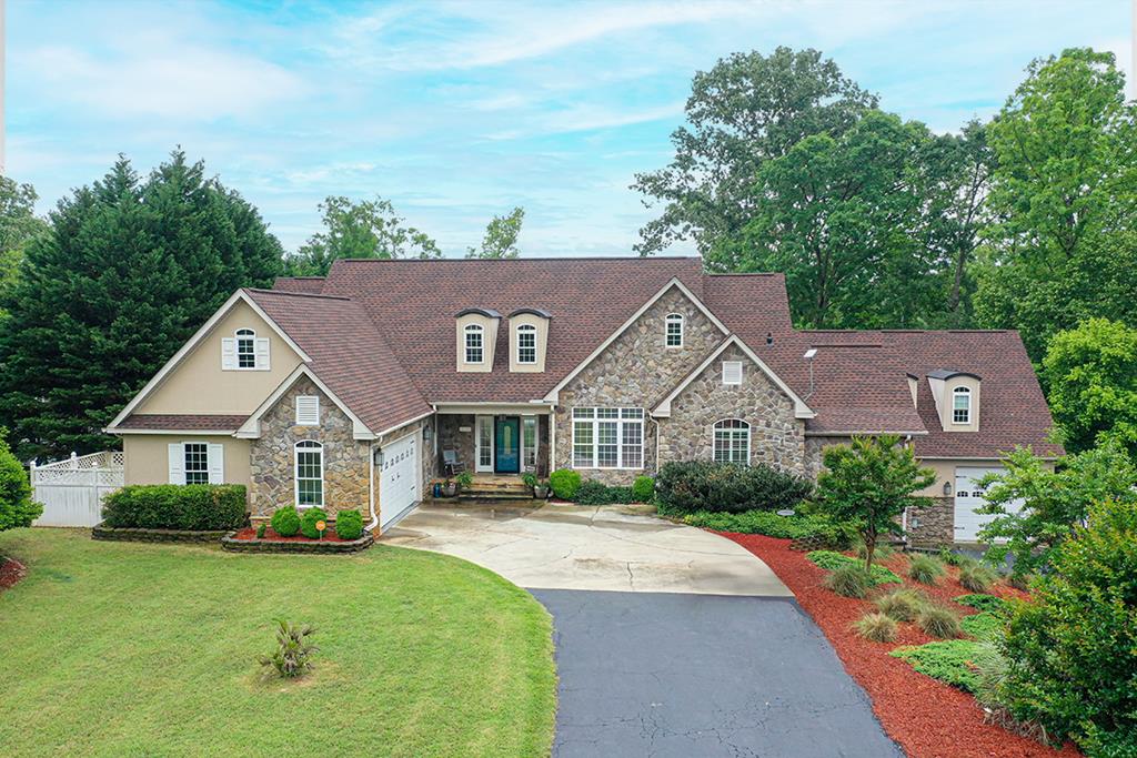 103 Mariners Road Hodges, SC 29653 - Photo 1 of 47 Gallery Image 1