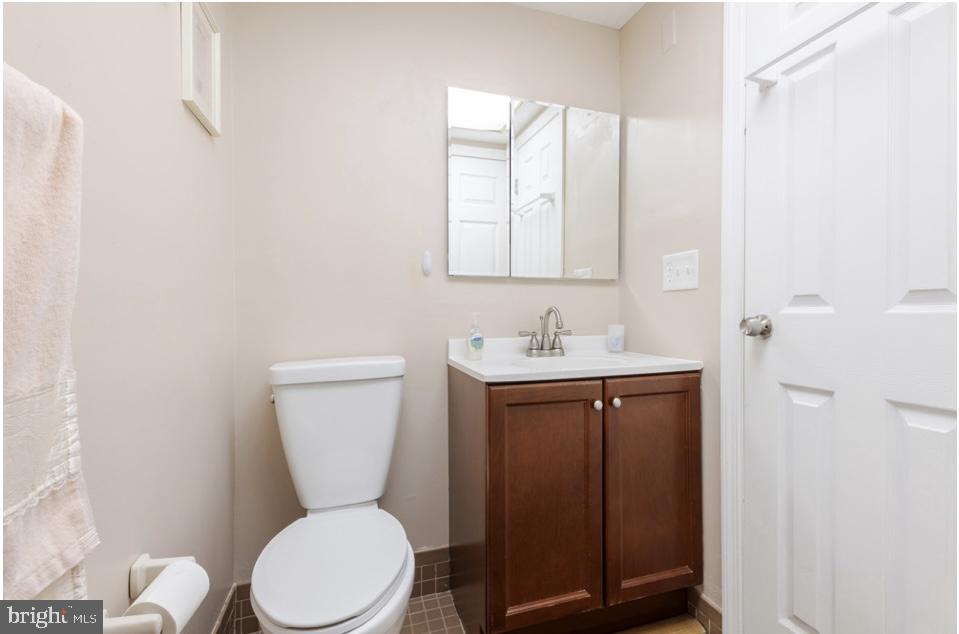 205 Uxbridge Cherry Hill, NJ 08034 - Photo 14 of 16 Master Bath