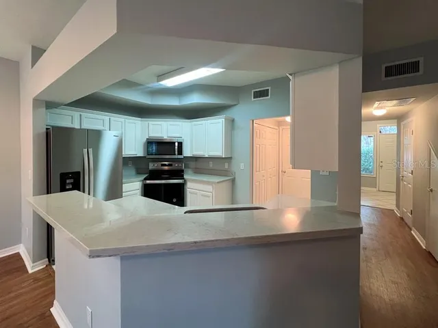 $2,200 | 5048 Northwest 1st Place, Gainesville, FL 32607