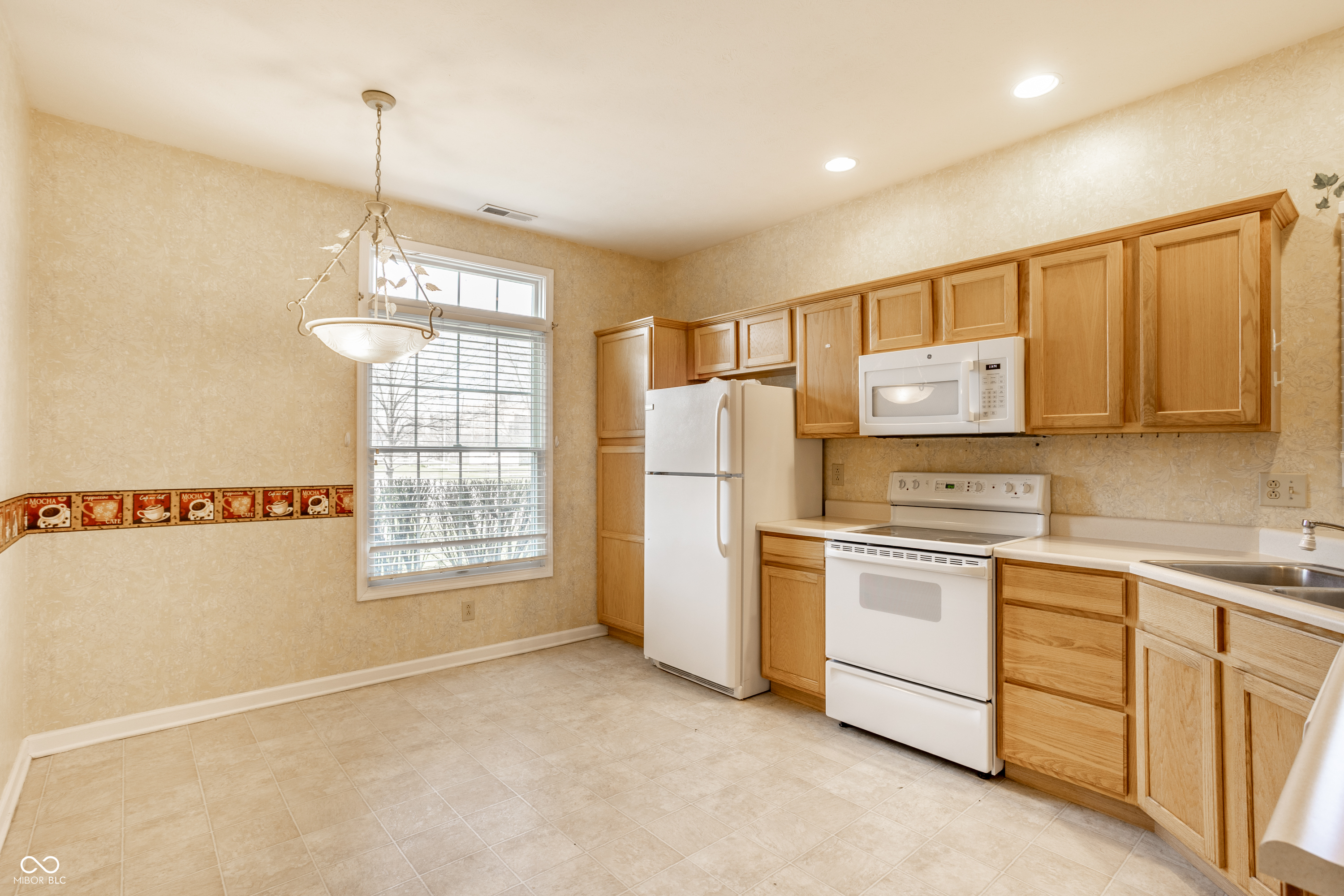 995 Kirkpatrick Place, Unit H Greenfield, IN 46140 - Photo 9 of 23