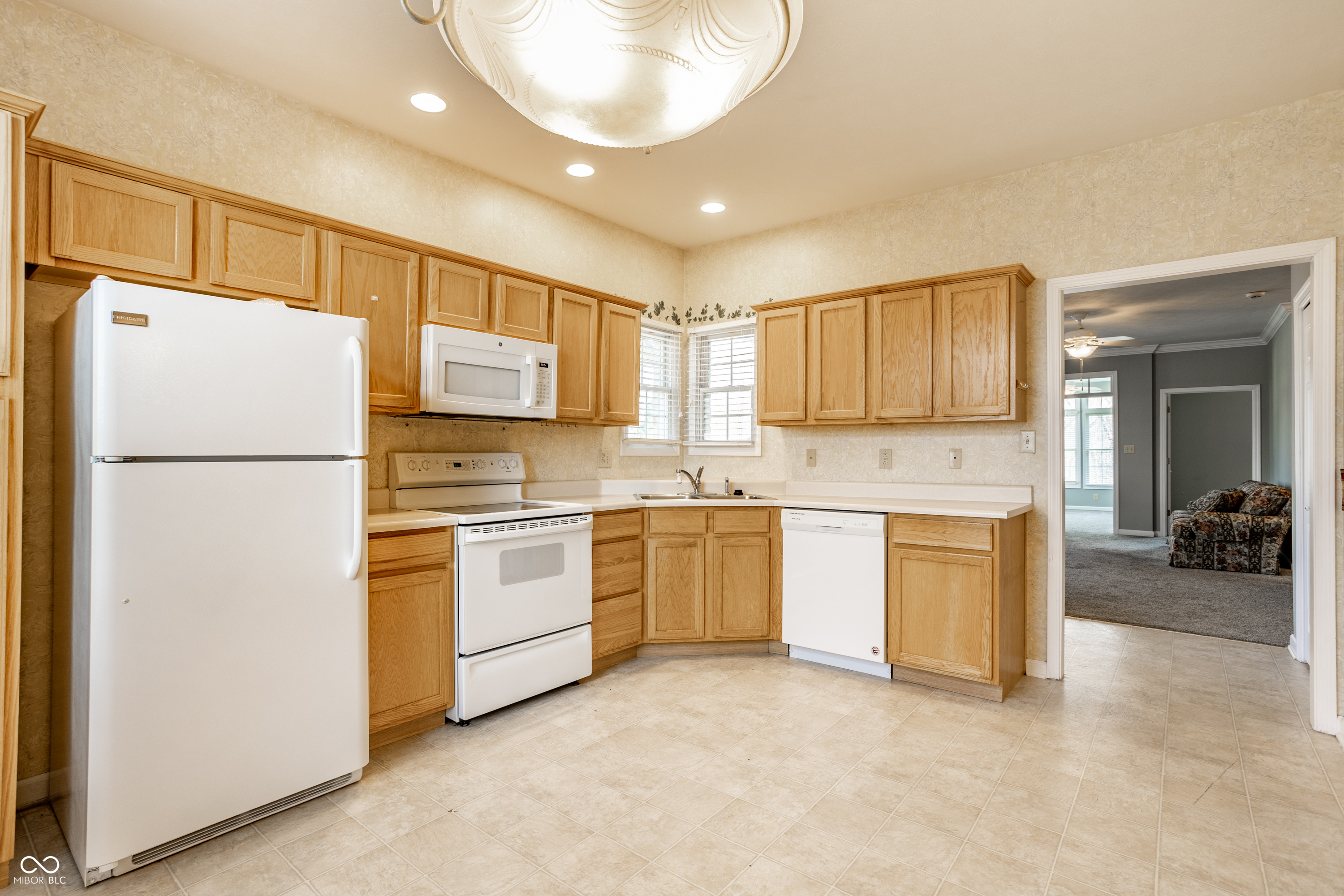995 Kirkpatrick Place, Unit H Greenfield, IN 46140 - Photo 10 of 23