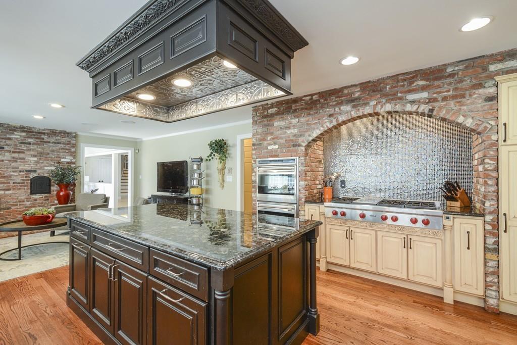96 Campion Road North Andover, MA 01845 - Photo 5 of 42 Gallery Image 5