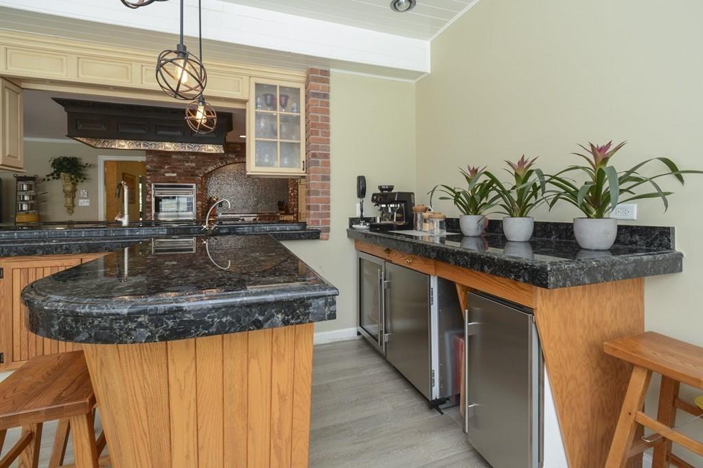 96 Campion Road North Andover, MA 01845 - Photo 10 of 42 Gallery Image 10