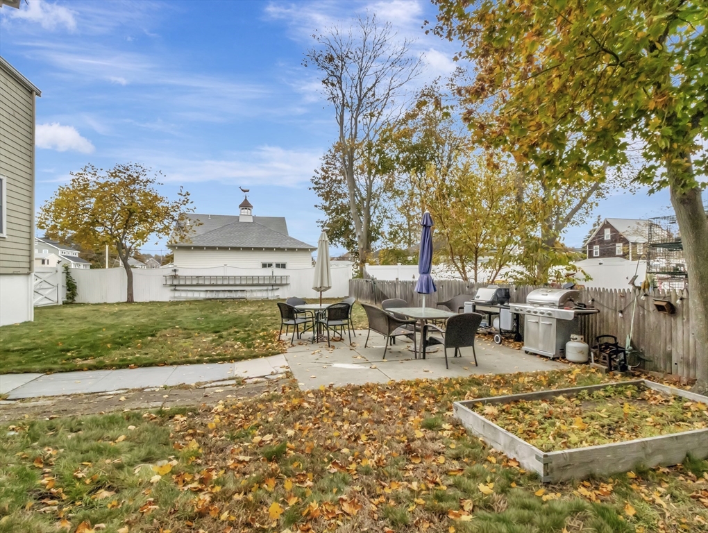 35 H Street Hull, MA 02045 - Photo 3 of 41