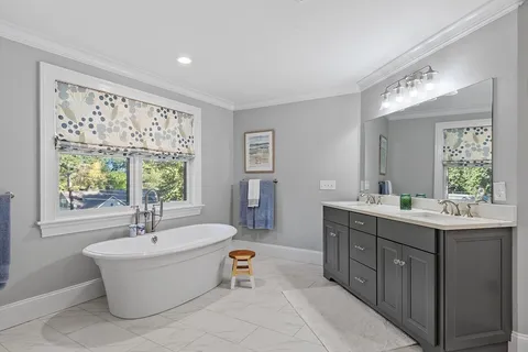 $3,380,000 | 22 Oldham Road, Arlington, MA 02474