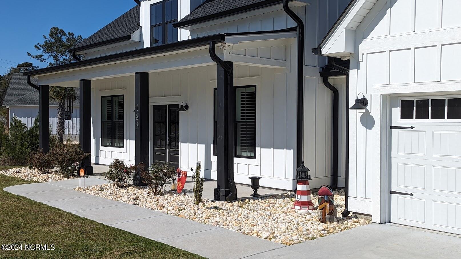 185 Gus Horne Road Holly Ridge, NC 28445 - Photo 3 of 37 Front Rock Garden B