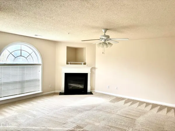 $189,900 | 3489-2b Forestdale Drive, Unit 2B, Burlington, NC 27215