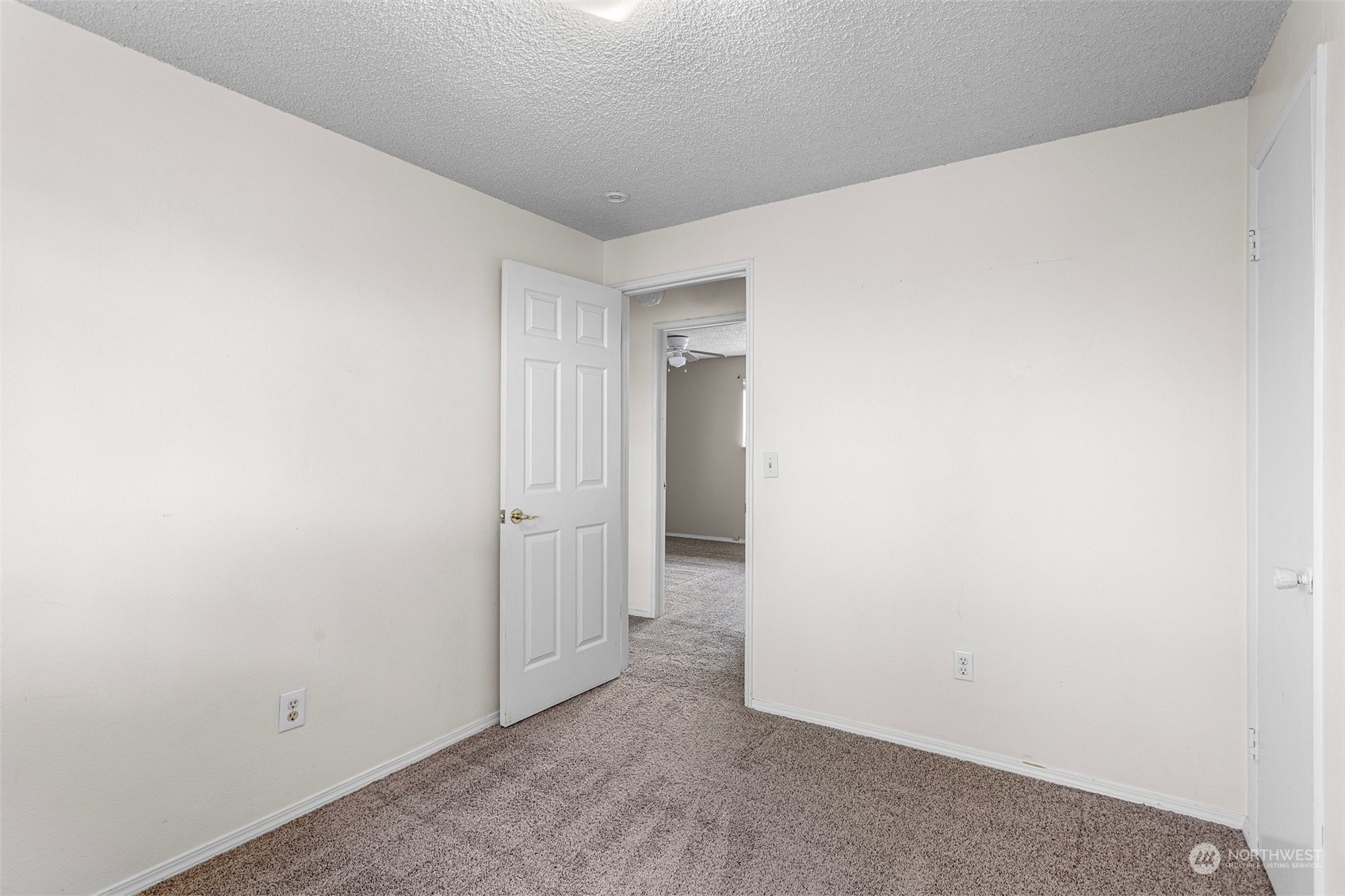 17821 113th Place Southeast Renton, WA 98055 - Photo 11 of 28