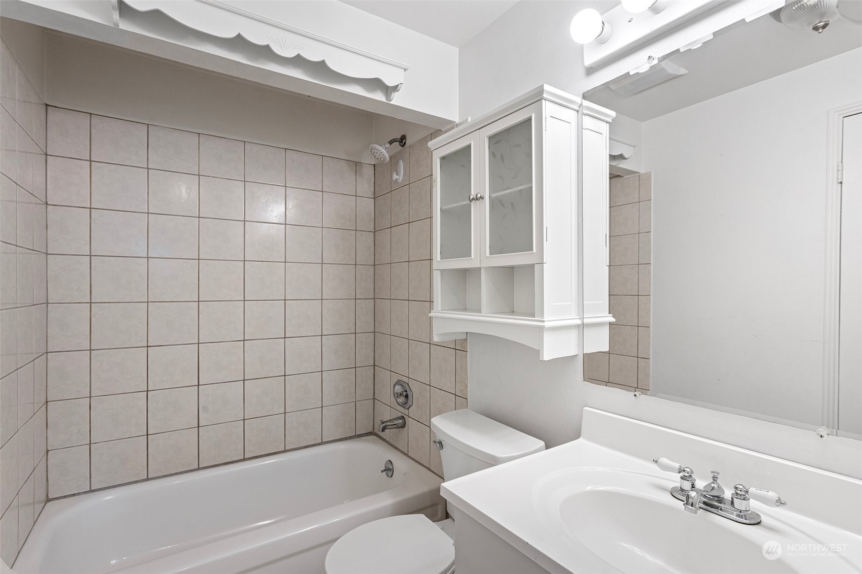 17821 113th Place Southeast Renton, WA 98055 - Photo 16 of 28