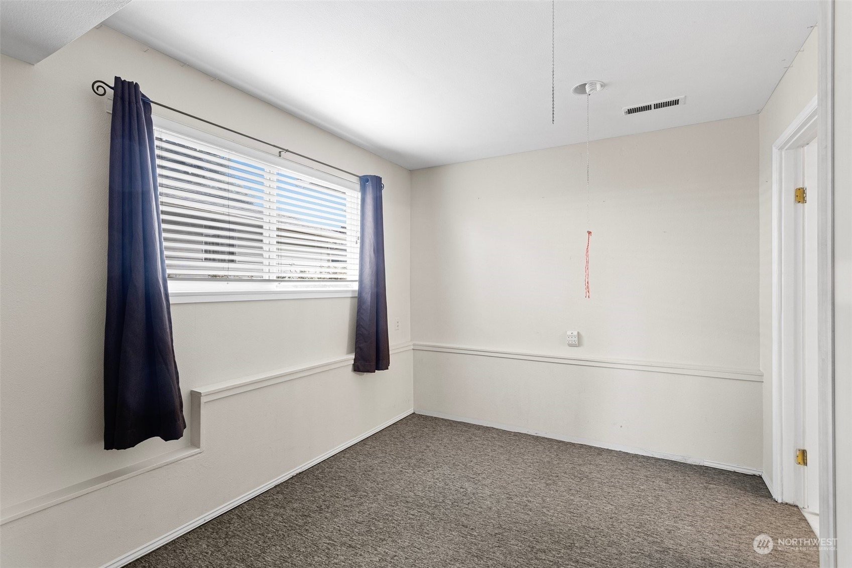 17821 113th Place Southeast Renton, WA 98055 - Photo 20 of 28