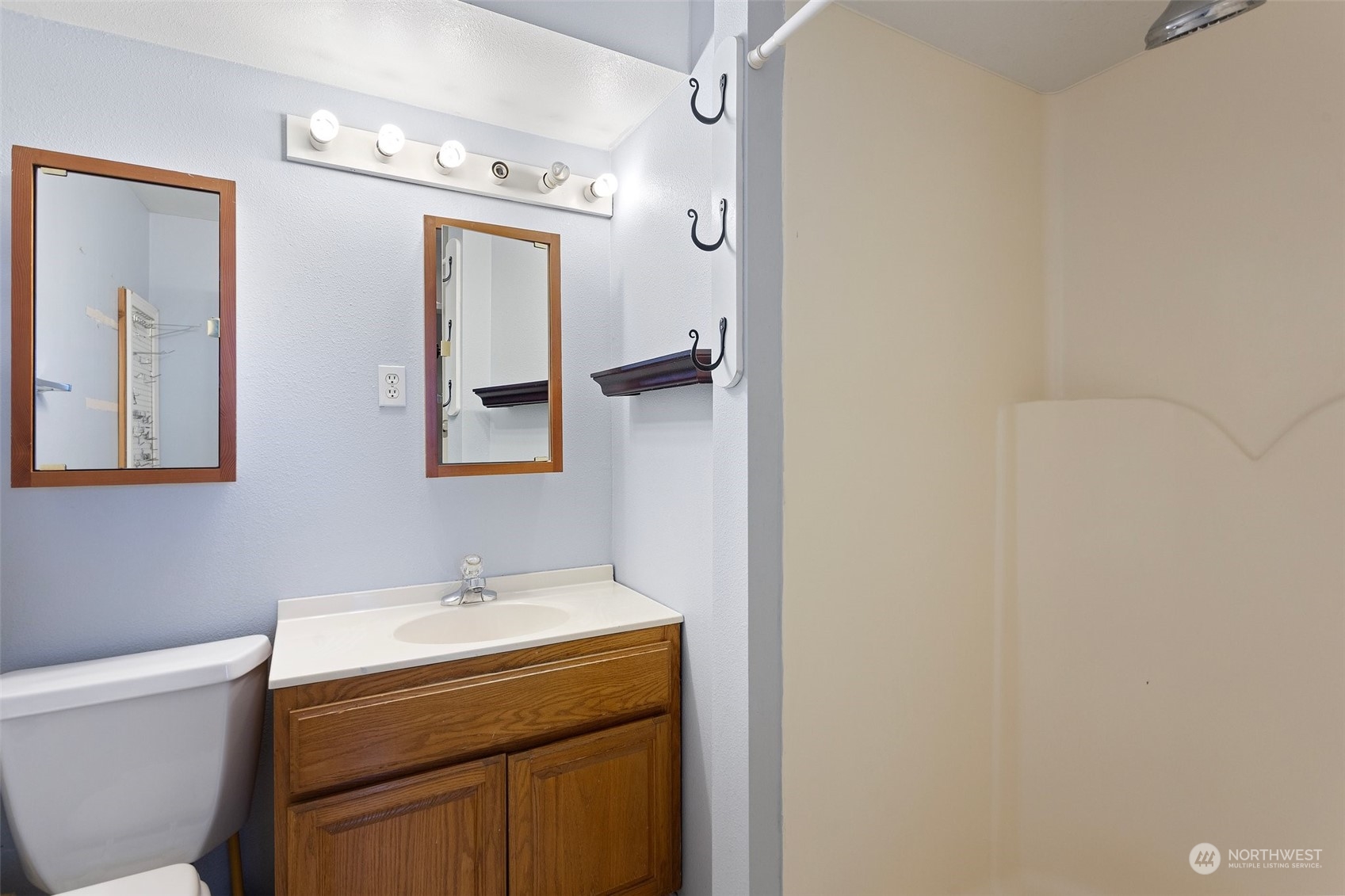 17821 113th Place Southeast Renton, WA 98055 - Photo 22 of 28