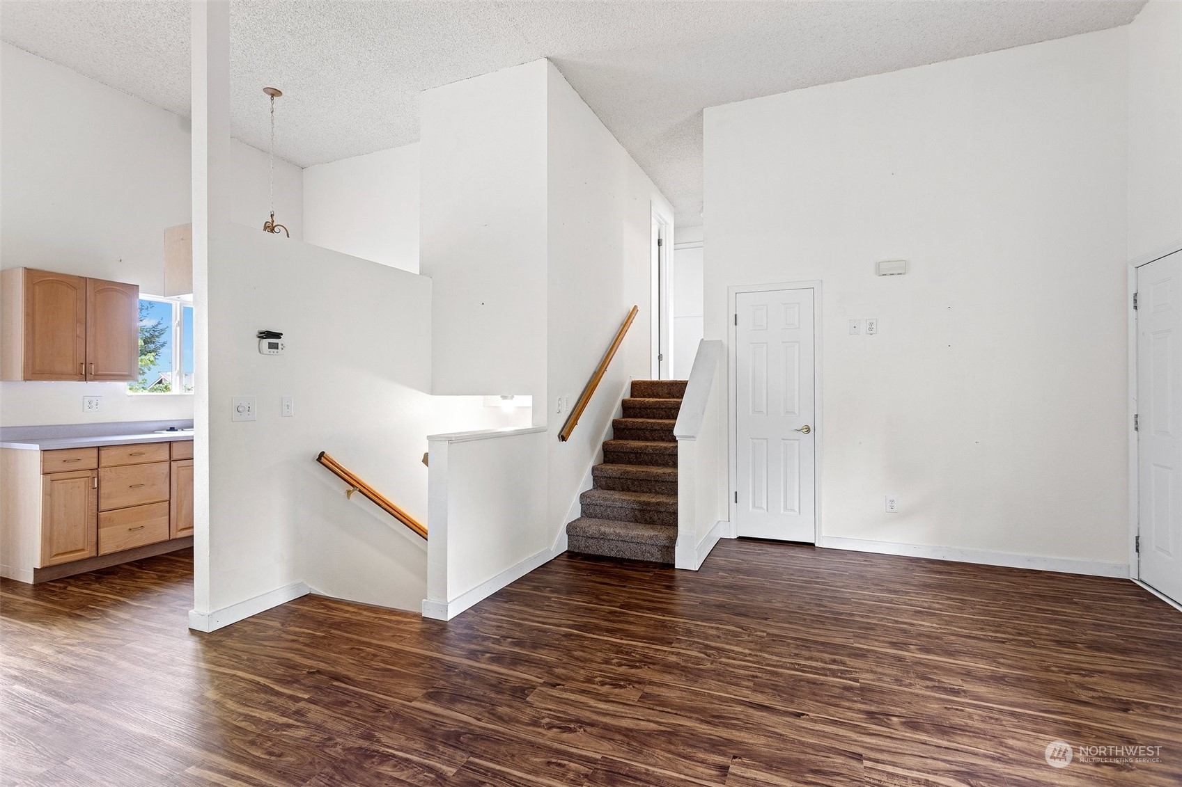 17821 113th Place Southeast Renton, WA 98055 - Photo 5 of 28