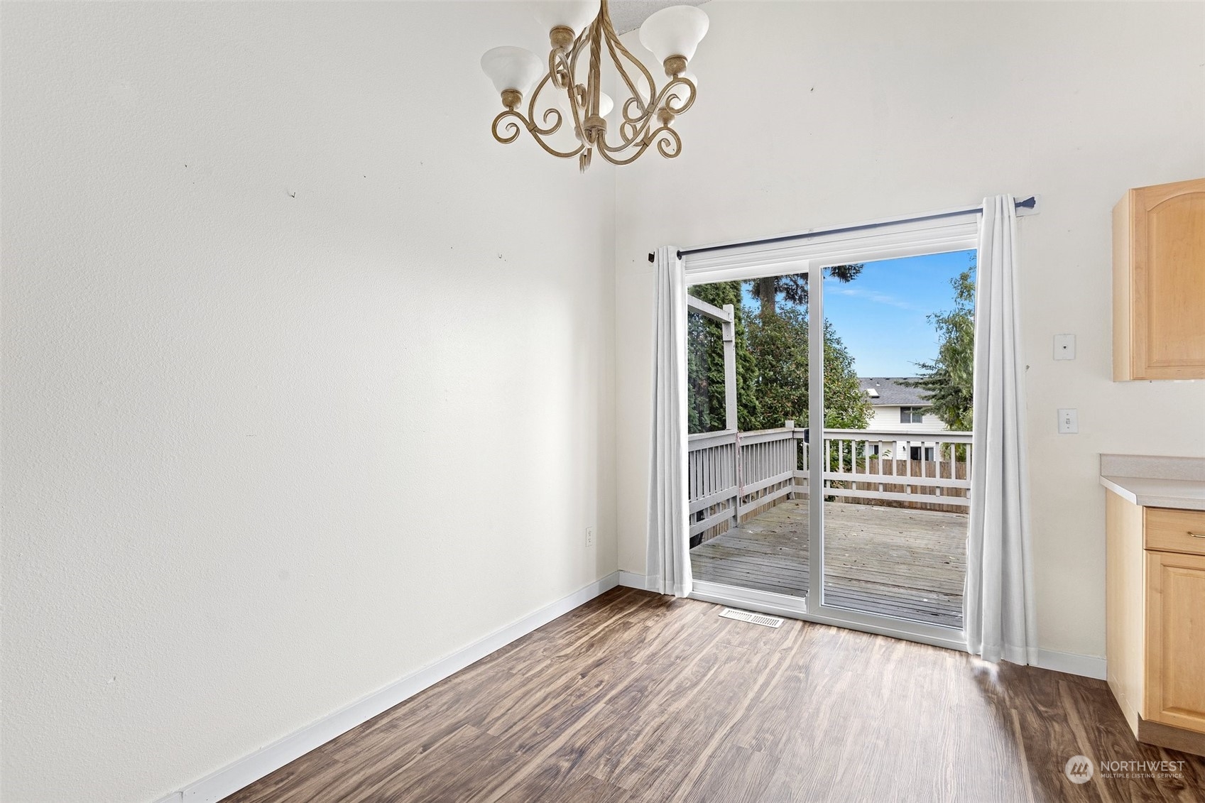 17821 113th Place Southeast Renton, WA 98055 - Photo 6 of 28