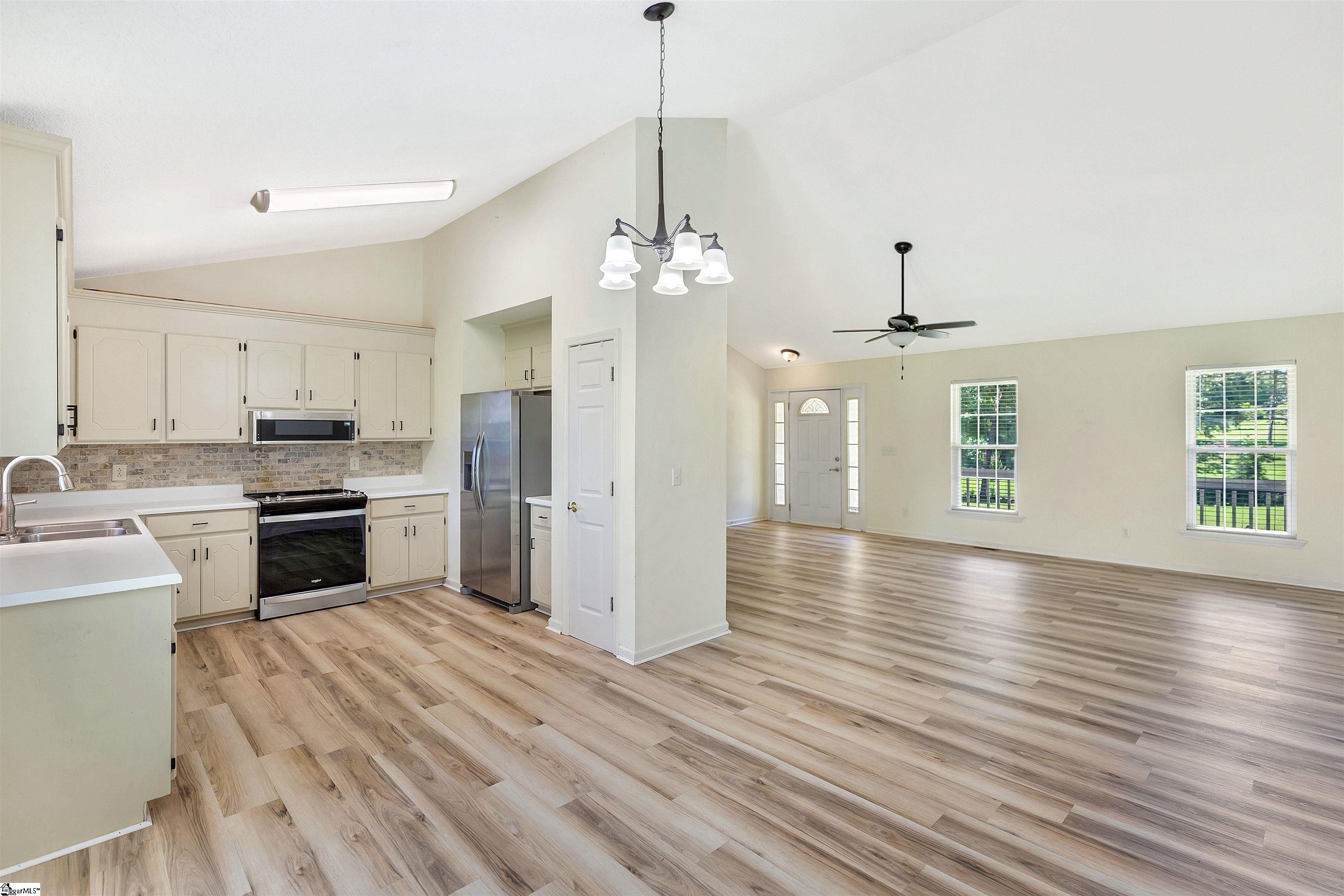 1950 Shackleburg Road Anderson, SC 29621 - Photo 11 of 27