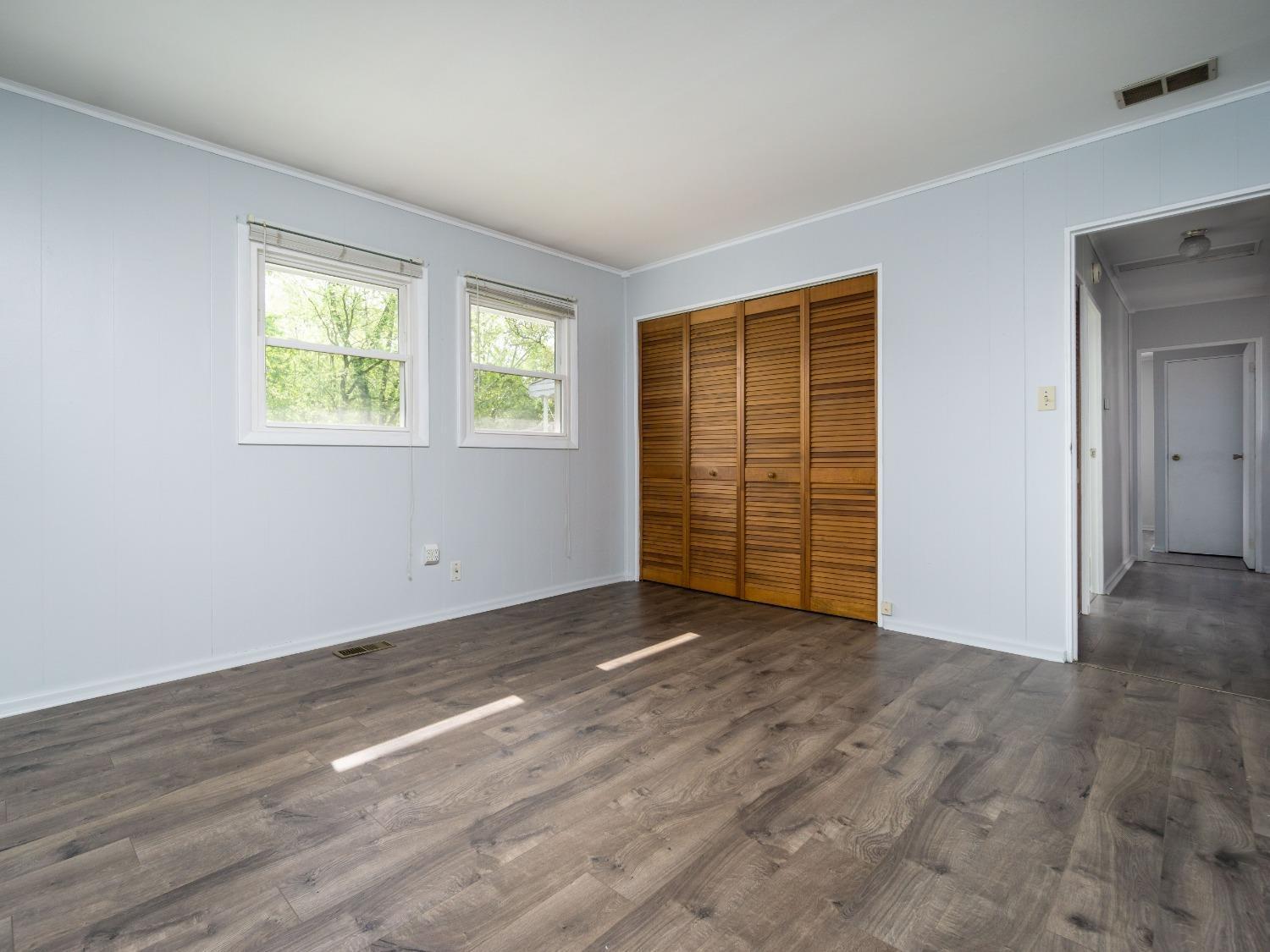 9606 Pippin Road Cincinnati, OH 45231 - Photo 9 of 26