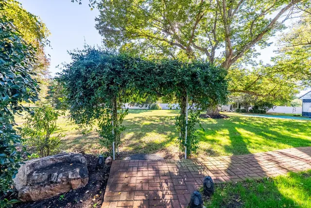 $945,000 | 116 Winridge Drive, Madison Heights, VA 24572