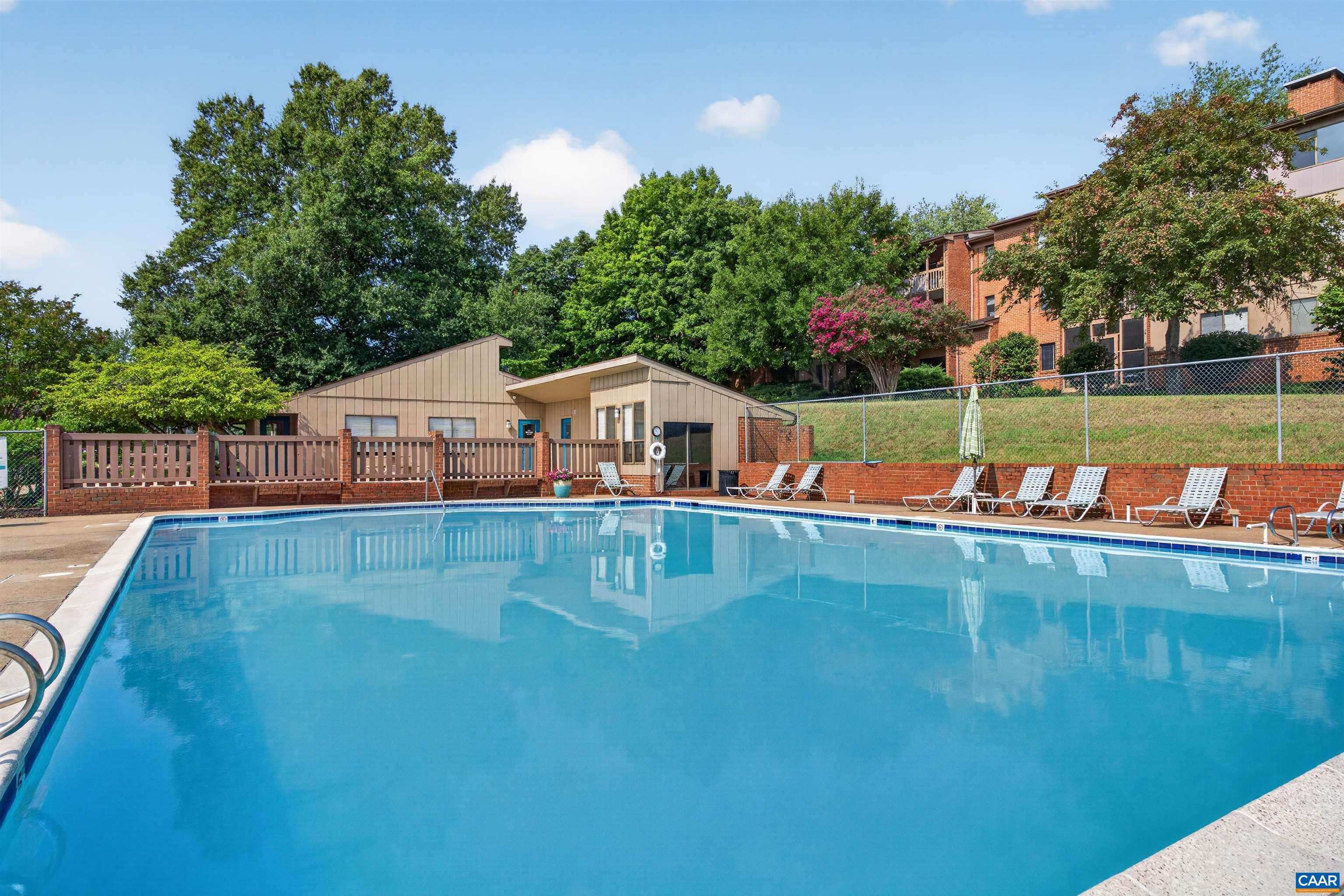 128 Turtle Creek Road, Unit 6 Charlottesville, VA 22901 - Photo 32 of 40 Gallery Image 32