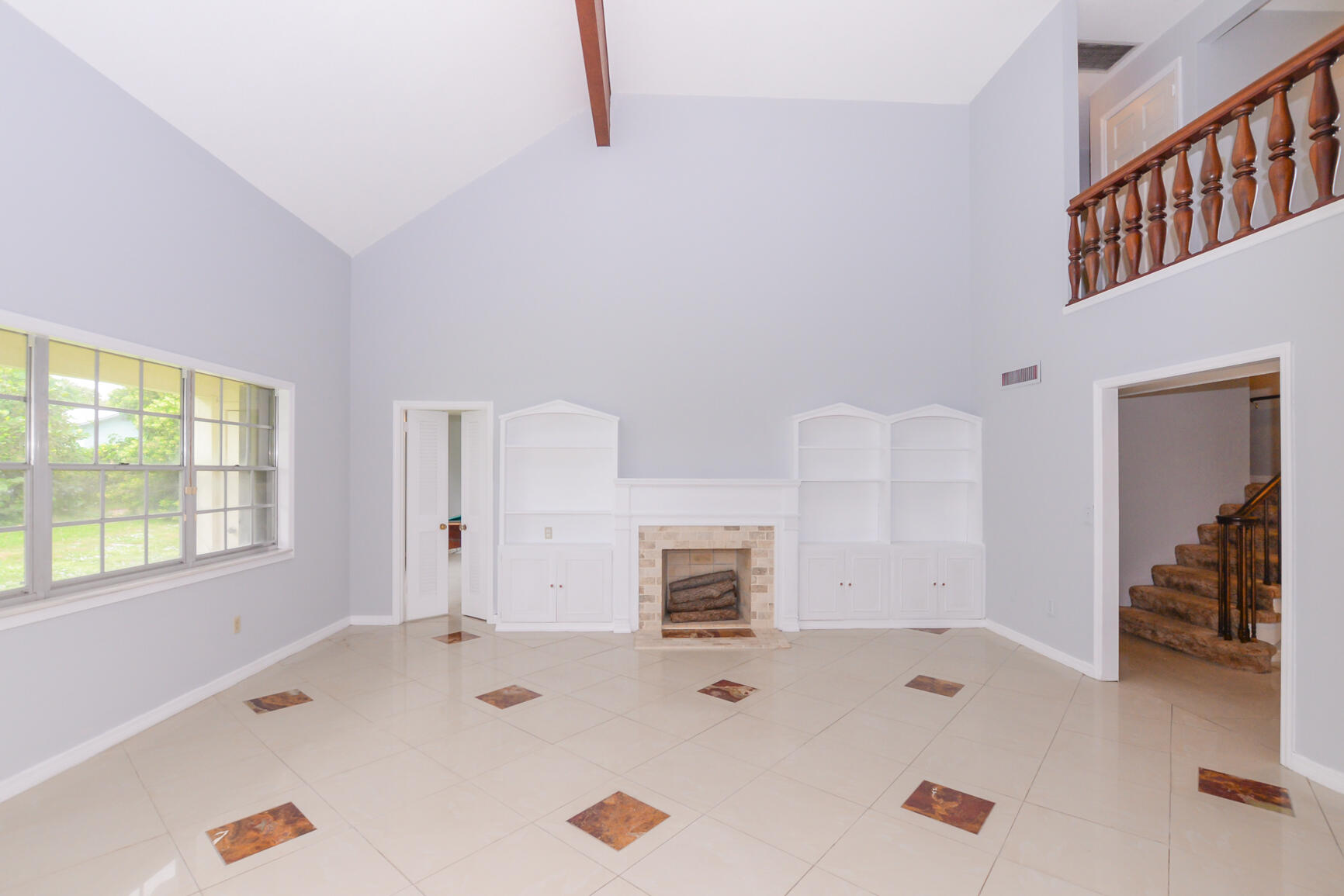 1901 Mayflower Road Fort Pierce, FL 34950 - Photo 9 of 42 LIVING