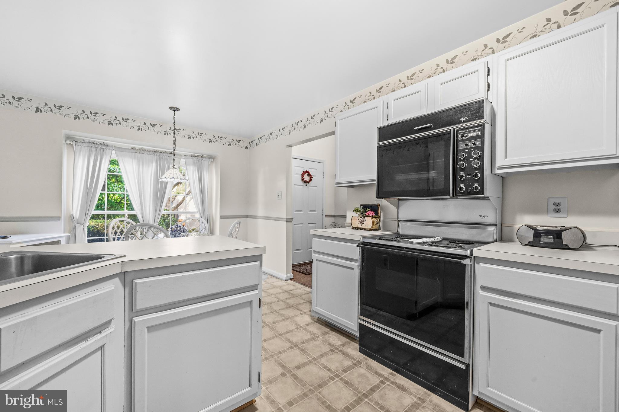 13102 Hugo Place Silver Spring, MD 20906 - Photo 9 of 29
