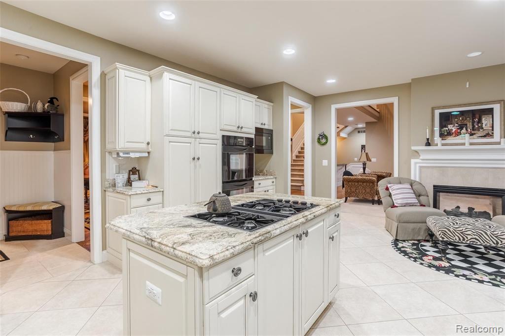 701 Wellington Circle Rochester Hills, MI 48309 - Photo 26 of 54