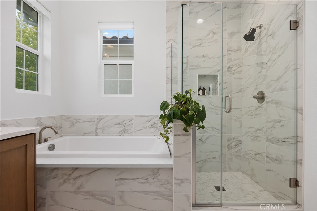 1146 East Cove Place Encinitas, CA 92007 - Photo 12 of 24 Primary Bathroom