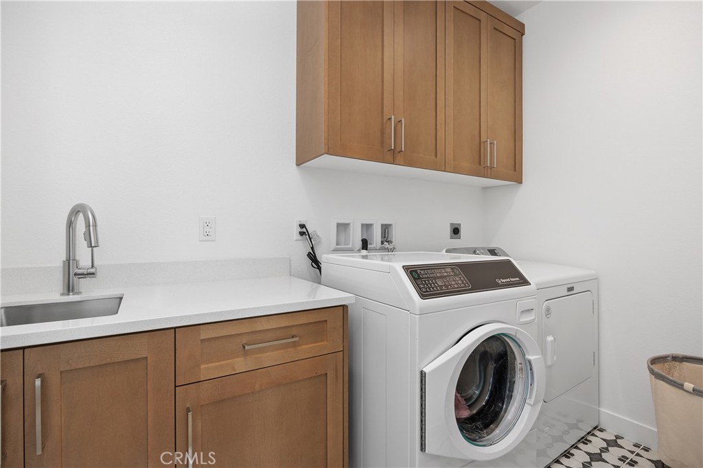 1146 East Cove Place Encinitas, CA 92007 - Photo 10 of 24 Laundry Room Upstairs