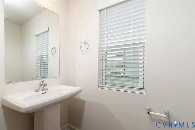 $2,500 | 914 Encore Autumn Lane, Richmond, VA 23227