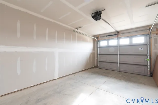 $2,500 | 914 Encore Autumn Lane, Richmond, VA 23227