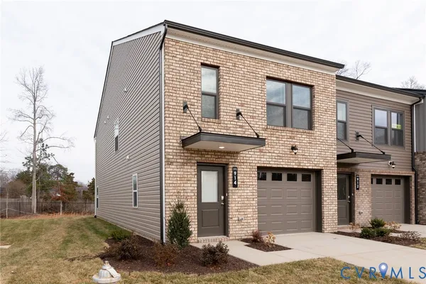 $2,250 | 914 Encore Autumn Lane, Richmond, VA 23227