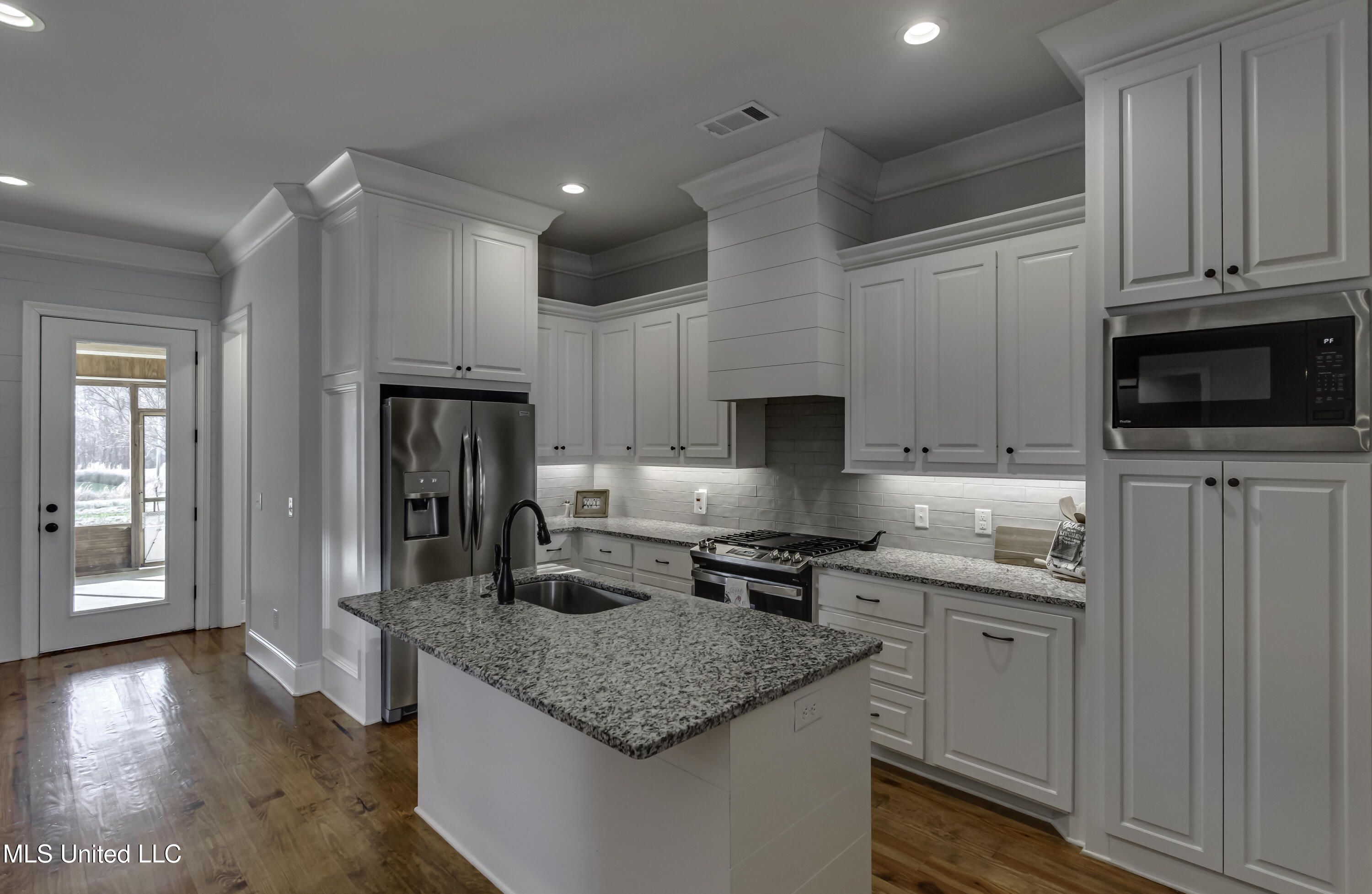 169 Shore View Drive Madison, MS 39110 - Photo 14 of 67 169 Shoreview Dr.--24