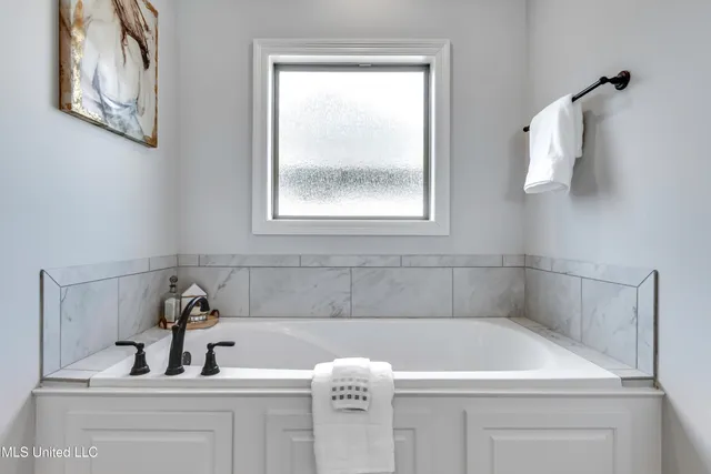 $393,000 | 169 Shore View Drive, Madison, MS 39110