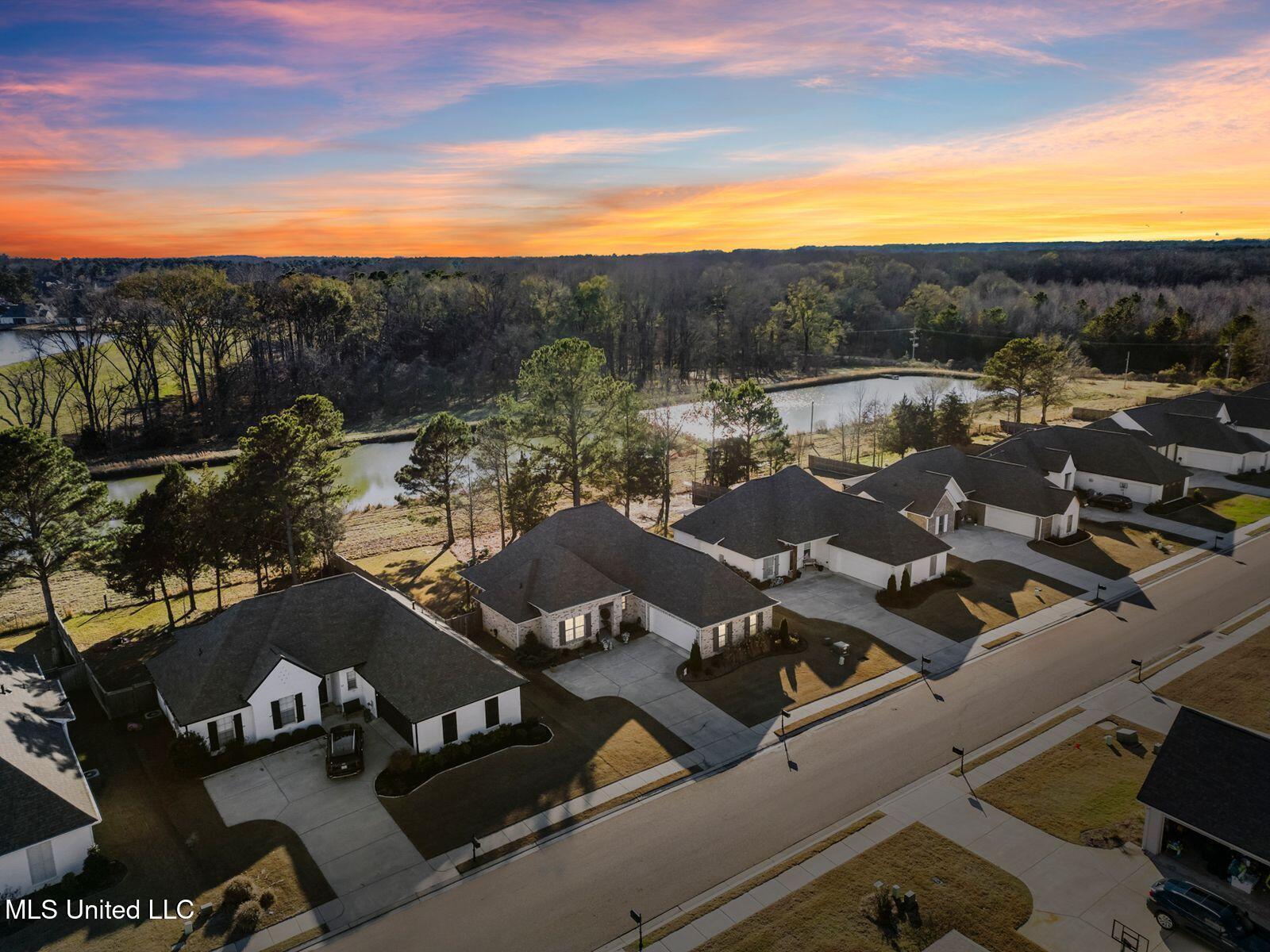 169 Shore View Drive Madison, MS 39110 - Photo 67 of 67 Shore View Sunset