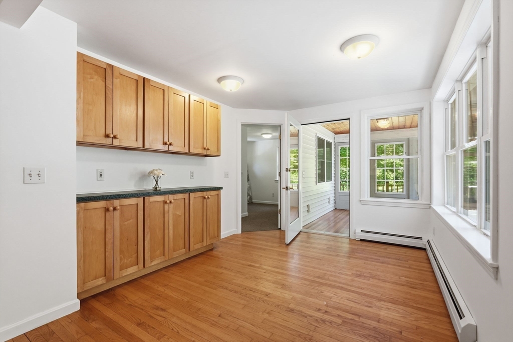 28 Hulst Road Amherst, MA 01002 - Photo 16 of 42