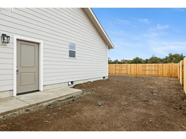 $469,900 | 109 Citation Court, Winston, OR 97496