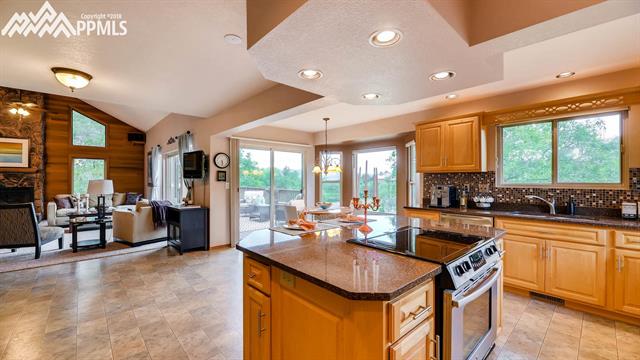 640 Harness Road Monument, CO 80132 - Photo 12 of 26 Gallery Image 12