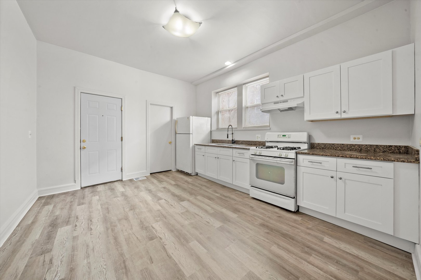 1239 South Spaulding Avenue Chicago, IL 60623 - Photo 11 of 20