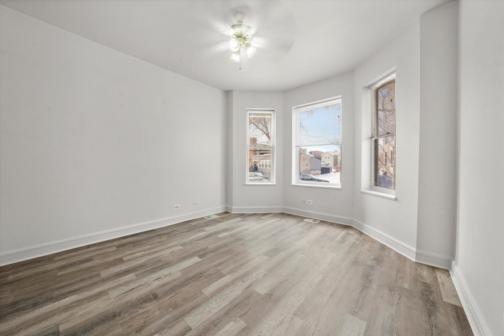 1239 South Spaulding Avenue Chicago, IL 60623 - Photo 2 of 20