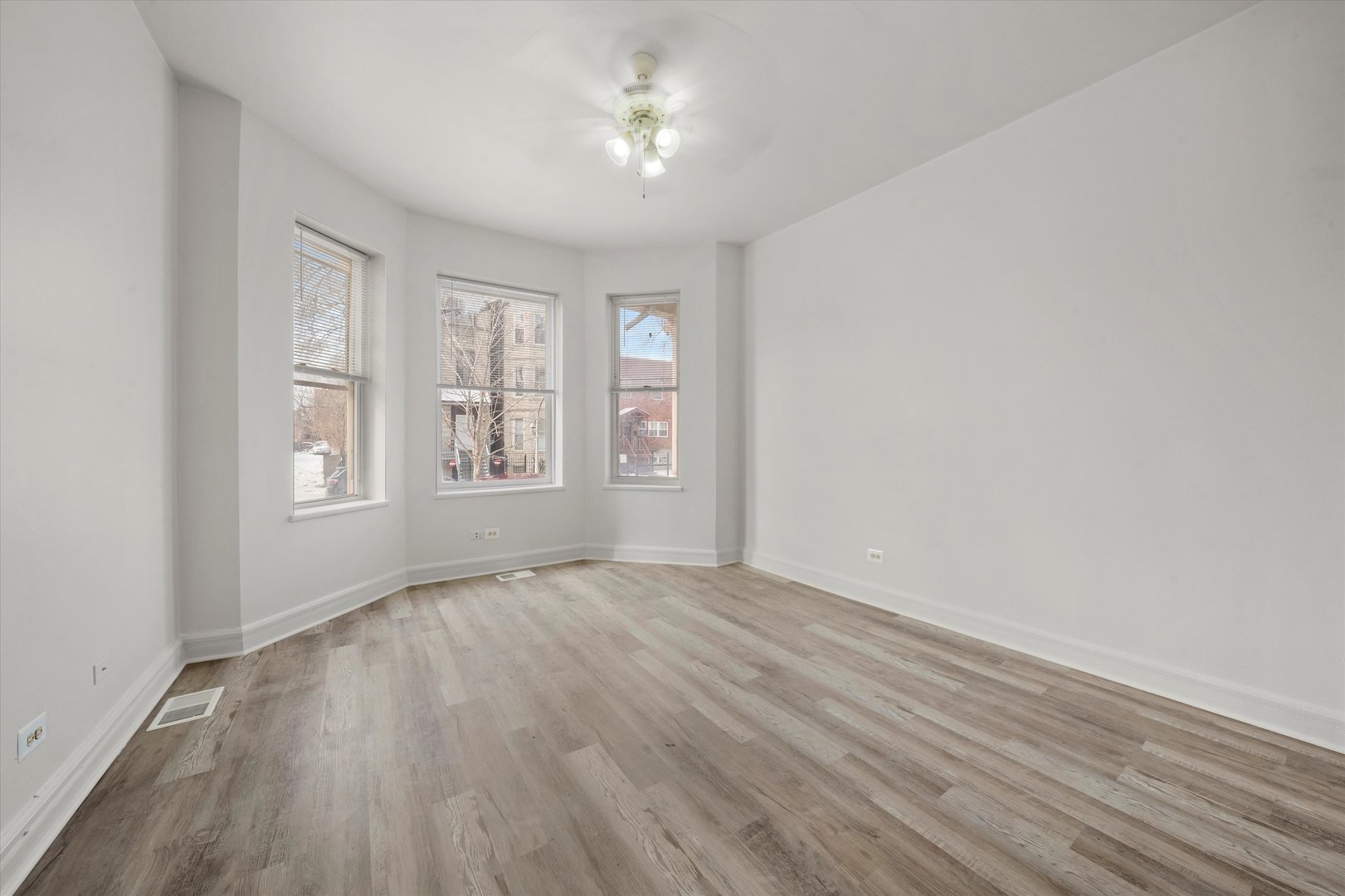 1239 South Spaulding Avenue Chicago, IL 60623 - Photo 3 of 20