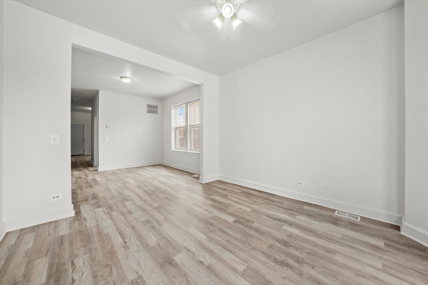 1239 South Spaulding Avenue Chicago, IL 60623 - Photo 4 of 20