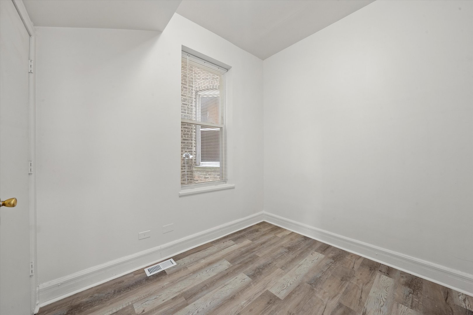 1239 South Spaulding Avenue Chicago, IL 60623 - Photo 7 of 20