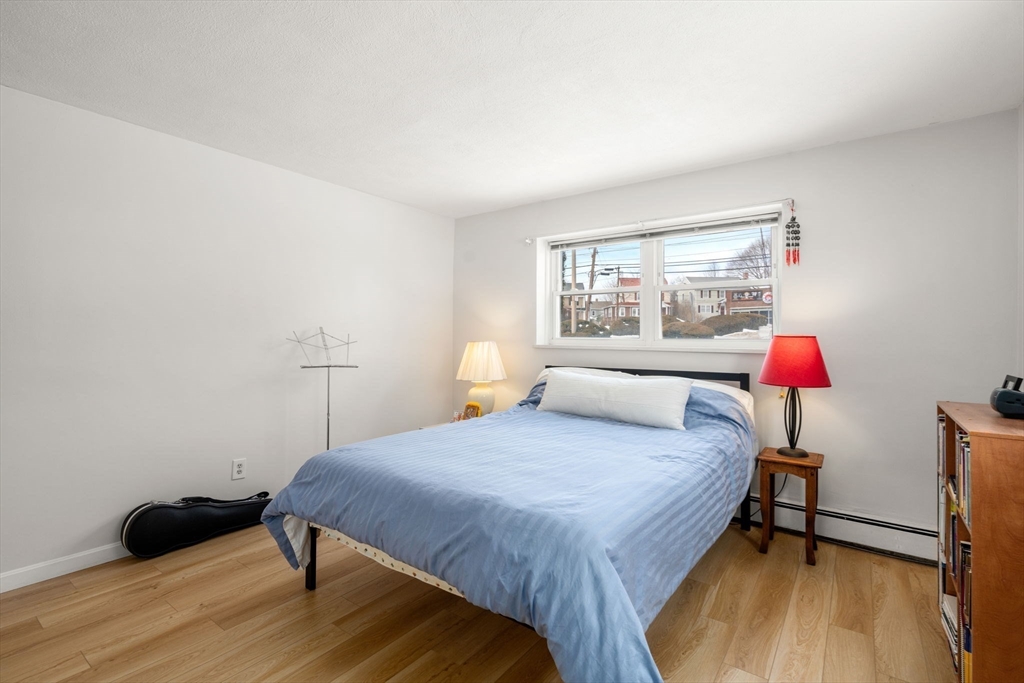 31 Warren Street, Unit B1 Waltham, MA 02453 - Photo 12 of 23