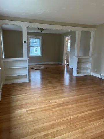 $3,000 | 144 Summer Street, Unit 1, Waltham, MA 02452