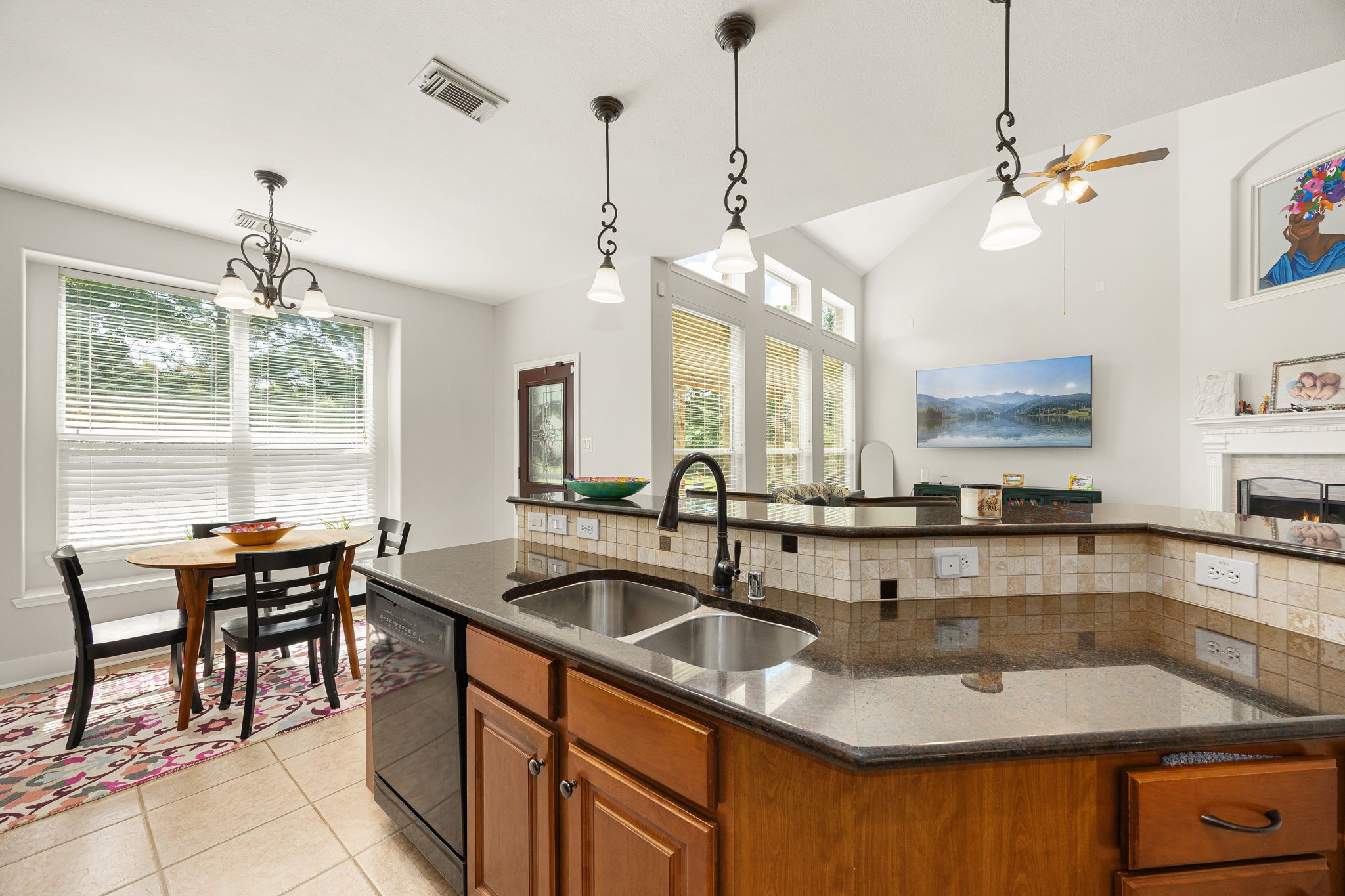 10502 Landsdowne Pointe Drive Spring, TX 77379 - Photo 16 of 46