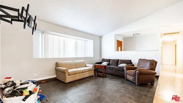 $425,000 | 26665 Lakeview Drive, Helendale, CA 92342