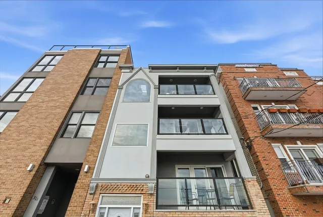 $825,000 | 303 Manhattan Avenue, Unit 1, Union City, NJ 07087