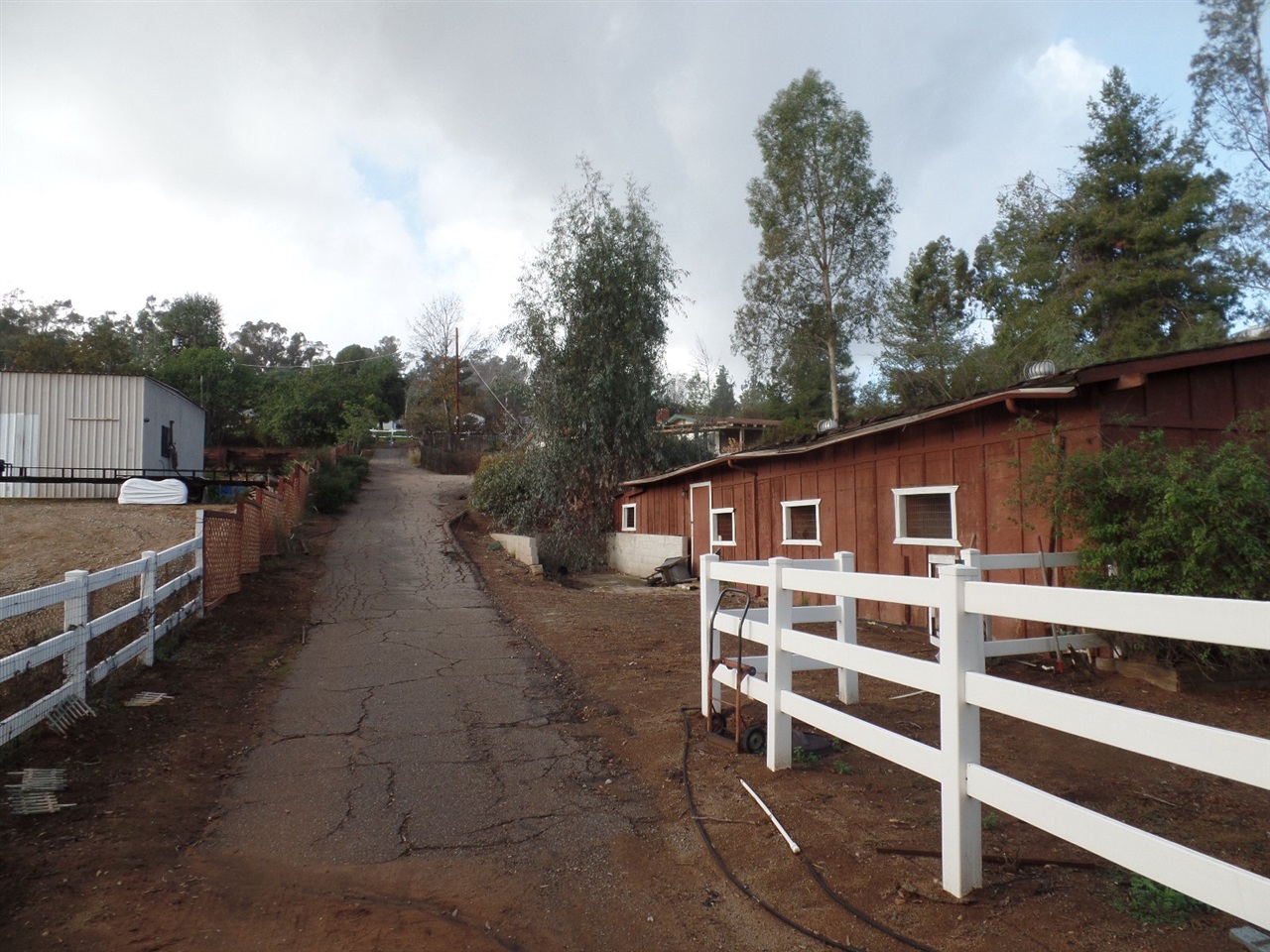 11520 Posthill Road Lakeside, CA 92040 - Photo 1 of 7 Gallery Image 1