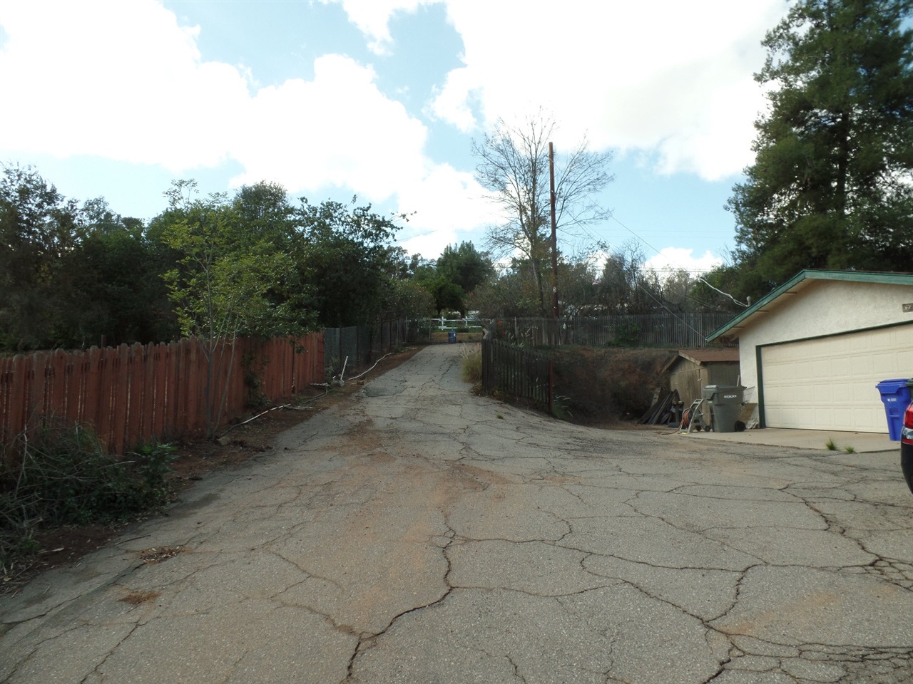 11520 Posthill Road Lakeside, CA 92040 - Photo 3 of 7 Gallery Image 3